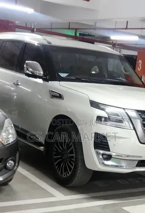 Nissan Patrol 2017 White