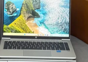 New Laptop HP ProBook 440 G10 8GB Intel Core i3 SSD 256GB