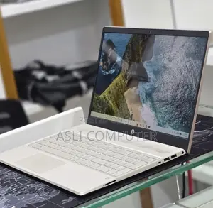New Laptop HP Pavilion 15 8GB Intel Core i5 SSD 512GB