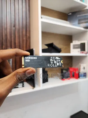 Samsung 512GB M. 2 NVMe SSD