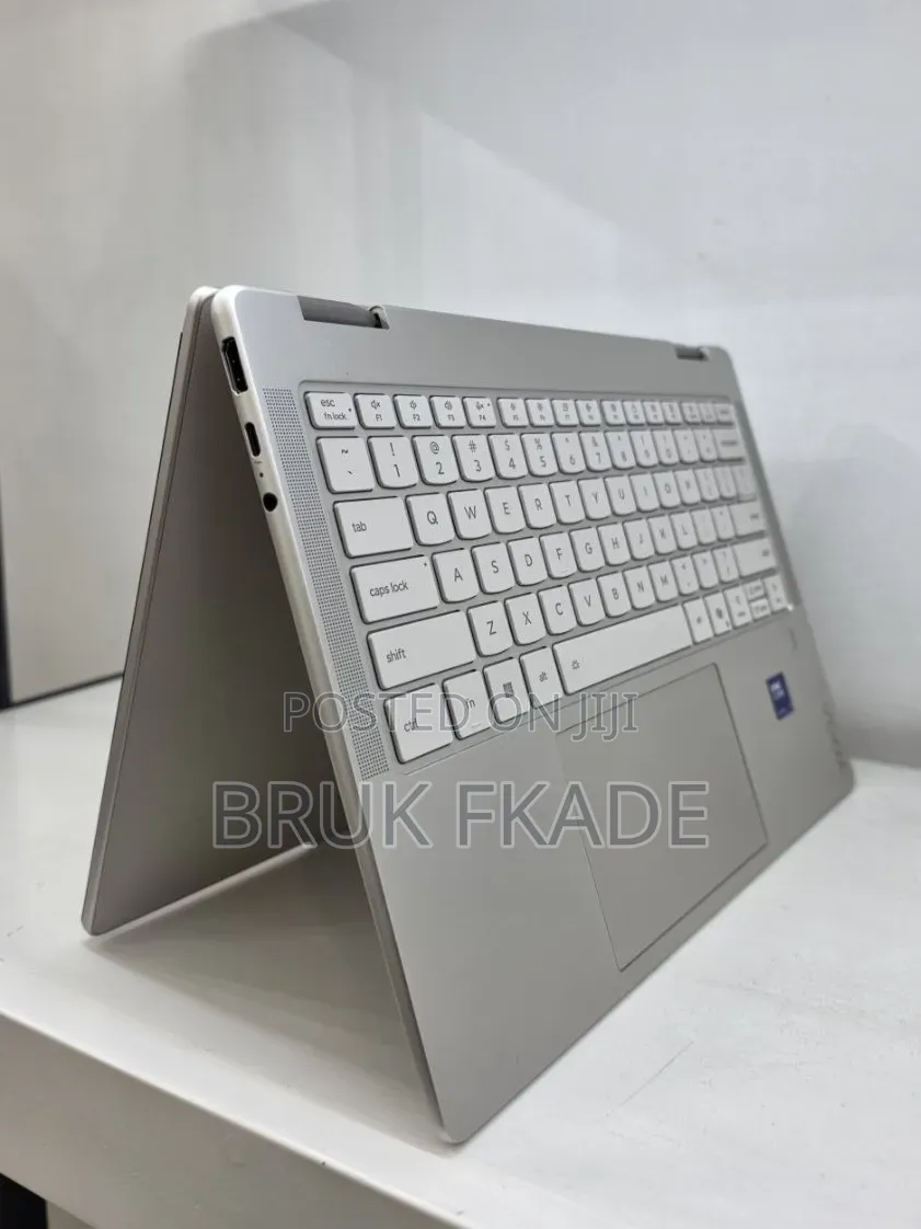 New Laptop Lenovo Yoga 7i 32GB Intel Core Ultra 7 SSD 1T