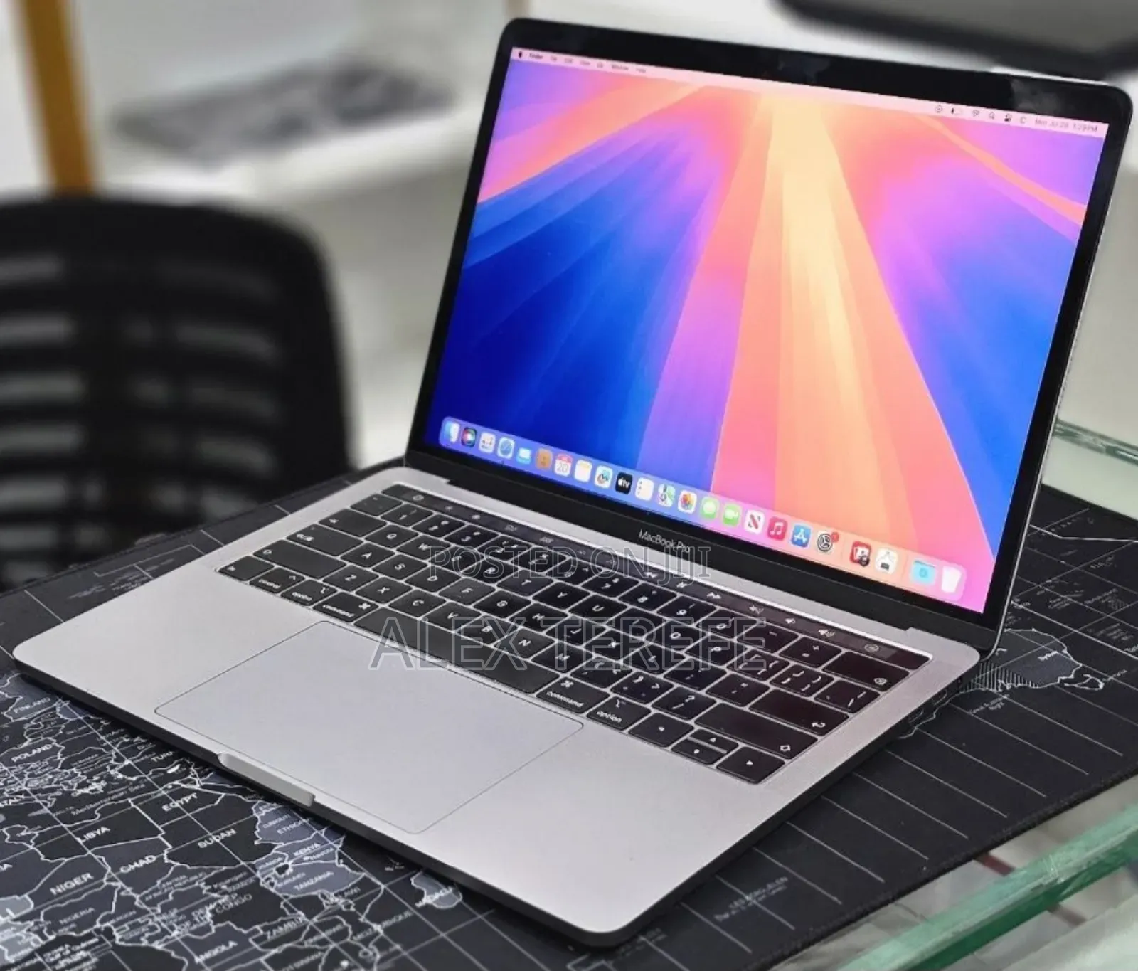 New Laptop Apple MacBook Pro 2019 16GB Intel Core i7 SSD 256GB