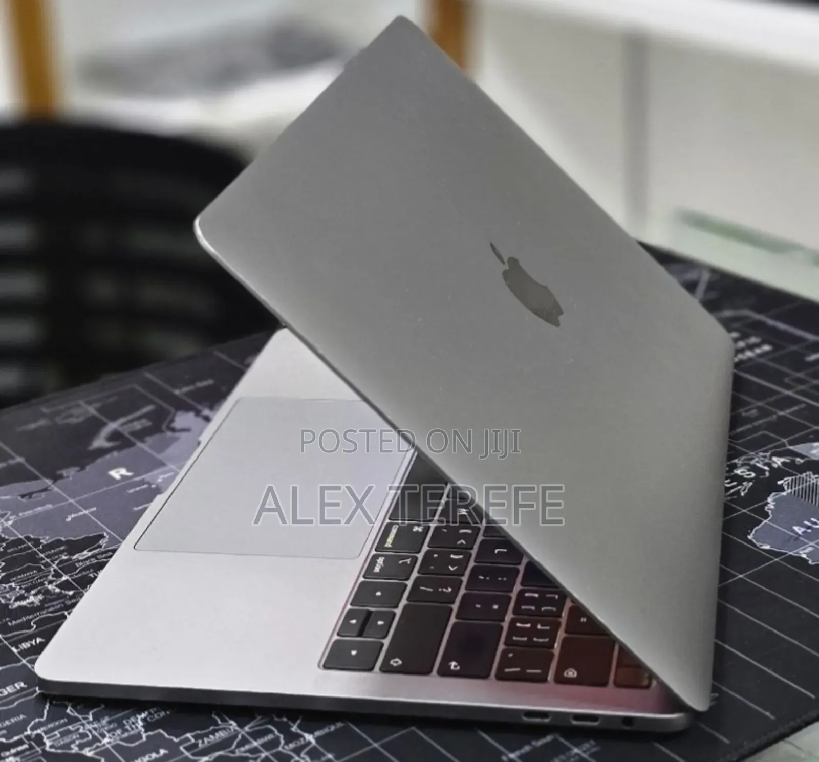 New Laptop Apple MacBook Pro 2019 16GB Intel Core i7 SSD 256GB