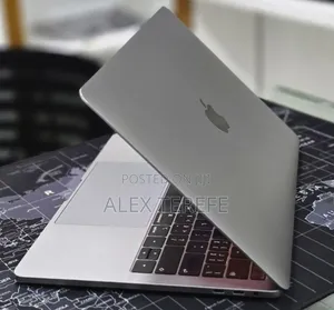 New Laptop Apple MacBook Pro 2019 16GB Intel Core i7 SSD 256GB