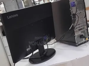 Desktop Computer Lenovo 4GB Intel Core i3 HDD 500GB