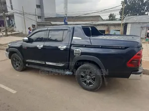 Toyota Hilux 2020 Black