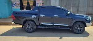 Toyota Hilux 2020 Black