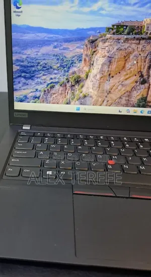 New Laptop Lenovo ThinkPad T14 16GB Intel Core i7 SSD 512GB