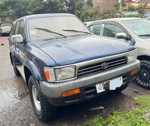 Toyota Hilux Surf 1992 Blue