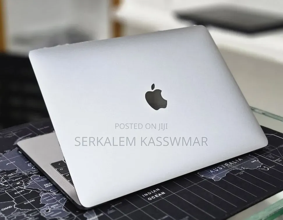 New Laptop Apple MacBook Pro 2019 16GB Intel Core i7 SSD 256GB