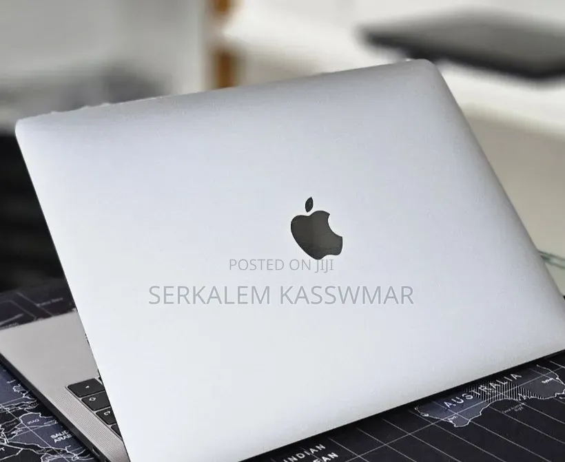 New Laptop Apple MacBook Pro 2019 16GB Intel Core i7 SSD 256GB