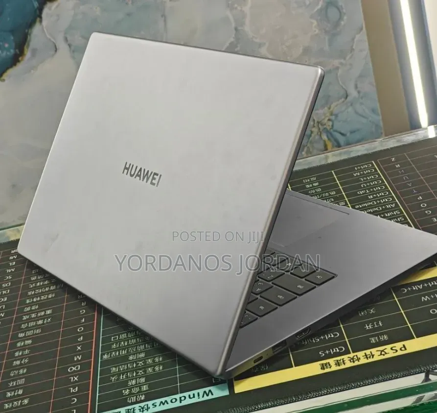 New Laptop Huawei 8GB Intel Core i3 SSD 256GB