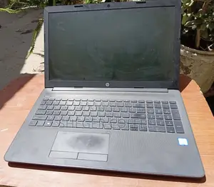 Laptop HP 250 G7 8GB Intel Core i7 HDD 1T