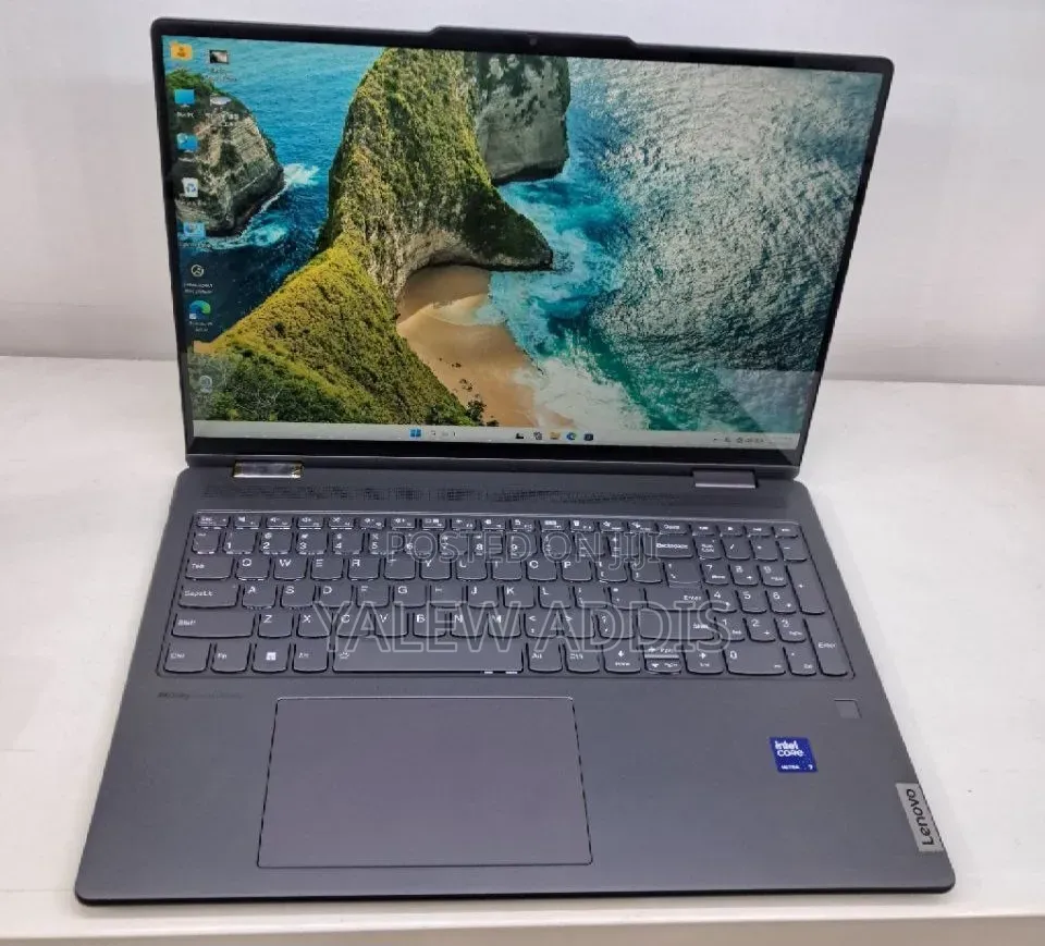New Laptop Lenovo Yoga 7i 16GB Intel Core Ultra 7 SSD 512GB