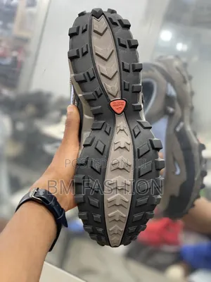 Nike Air Terra Humara Sneakers