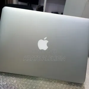 New Laptop Apple MacBook Air 2017 8GB Intel Core i5 SSD 128GB