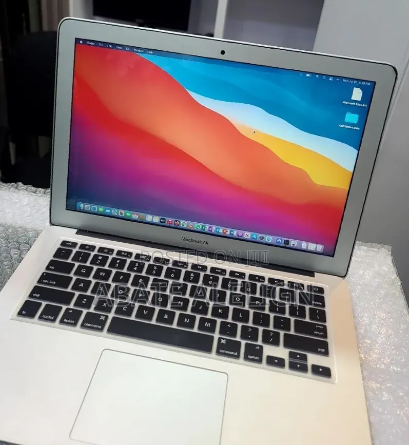 New Laptop Apple MacBook Air 2017 8GB Intel Core i5 SSD 128GB
