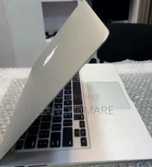 New Laptop Apple MacBook Air 2017 8GB Intel Core i5 SSD 128GB