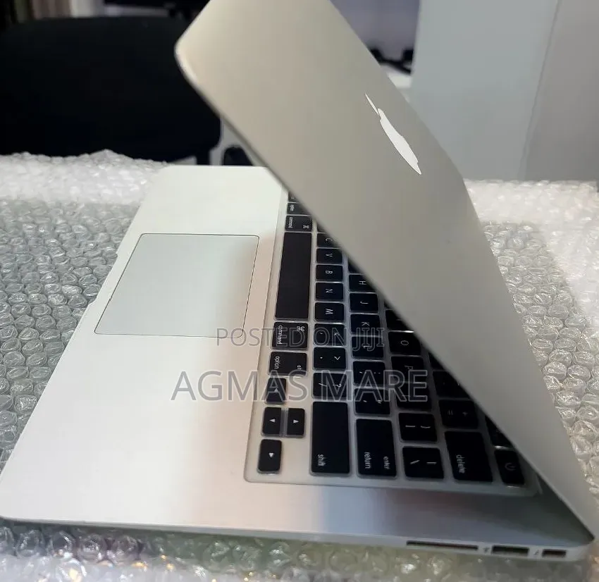 New Laptop Apple MacBook Air 2017 8GB Intel Core i5 SSD 128GB