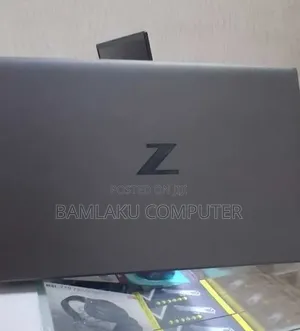 New Laptop HP ZBook Firefly G8 16GB Intel Core i7 SSD 512GB
