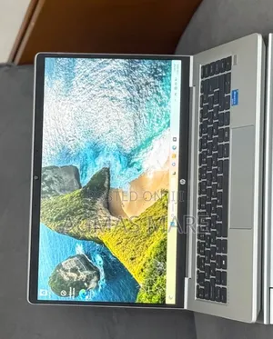 New Laptop HP ProBook 440 G10 8GB Intel Core i3 SSD 256GB