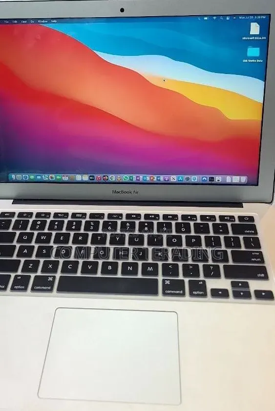 New Laptop Apple MacBook Air 2017 8GB Intel Core i7 SSD 128GB