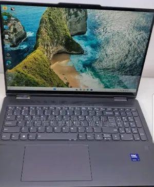 New Laptop Lenovo Yoga 7i 16GB Intel Core Ultra 7 SSD 512GB