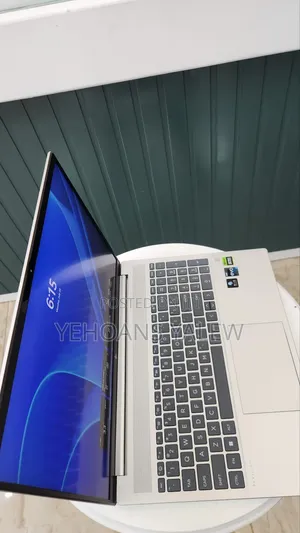 New Laptop HP Pavilion 15-eh0050wm 16GB Intel Core i7 SSD 1T