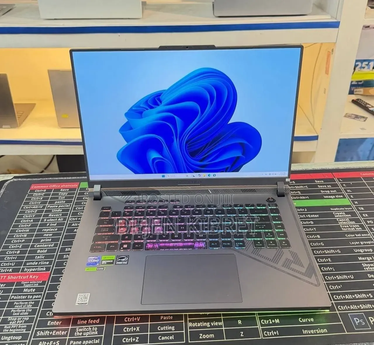 New Laptop Asus ROG Strix G16 G614 16GB Intel Core i9 SSD 256GB