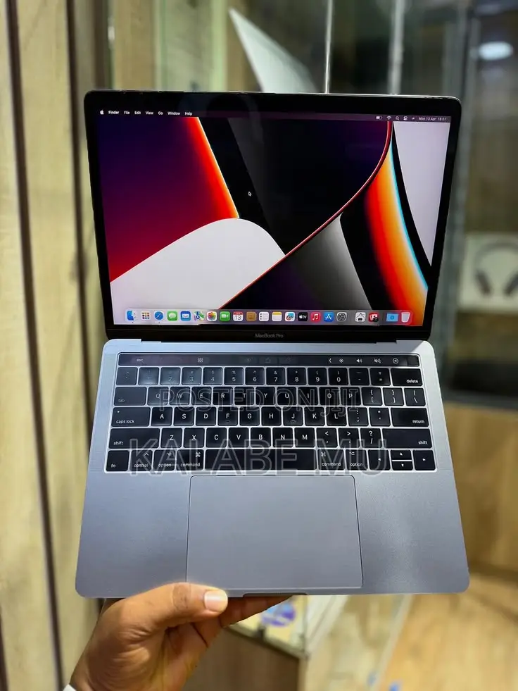 Laptop Apple MacBook Pro 2017 16GB Intel Core i7 SSD 256GB