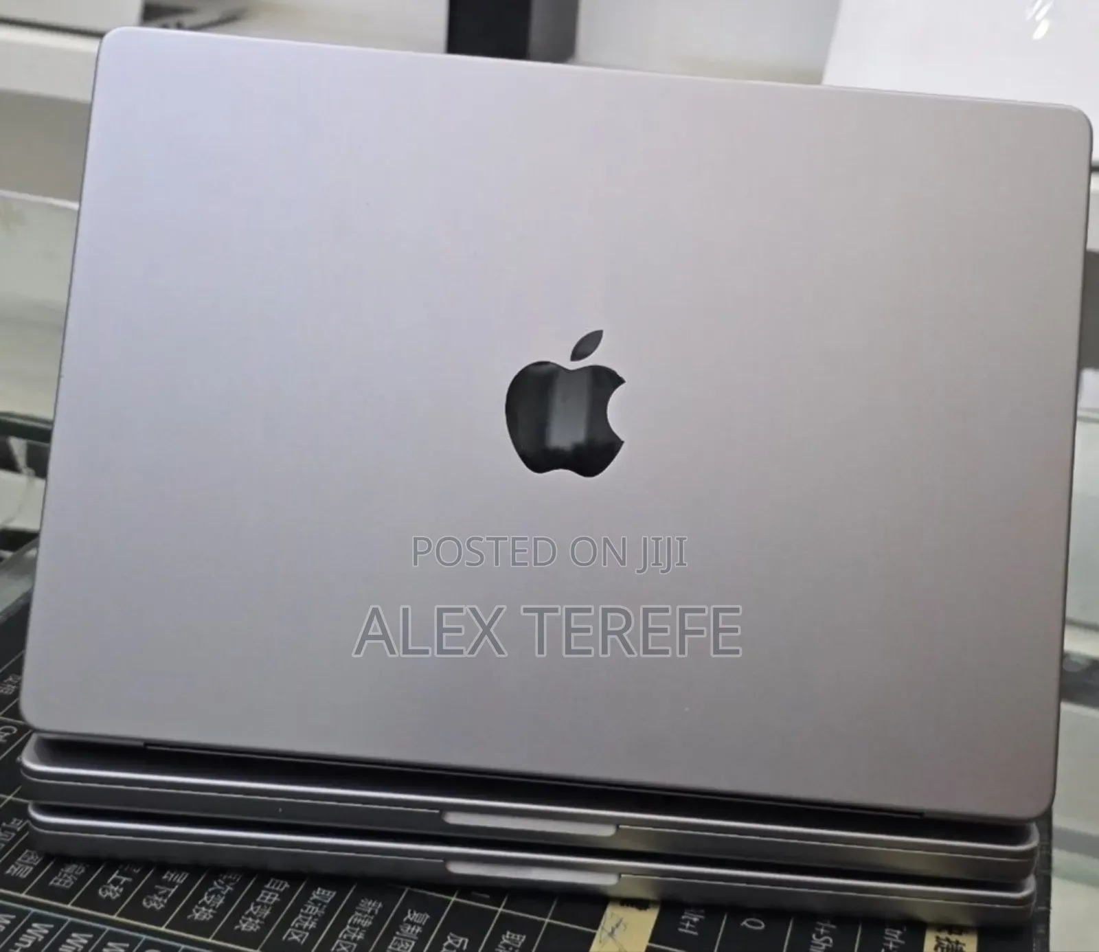 New Laptop Apple MacBook Pro 2021 M1 32GB Apple M1 Pro SSD 512GB