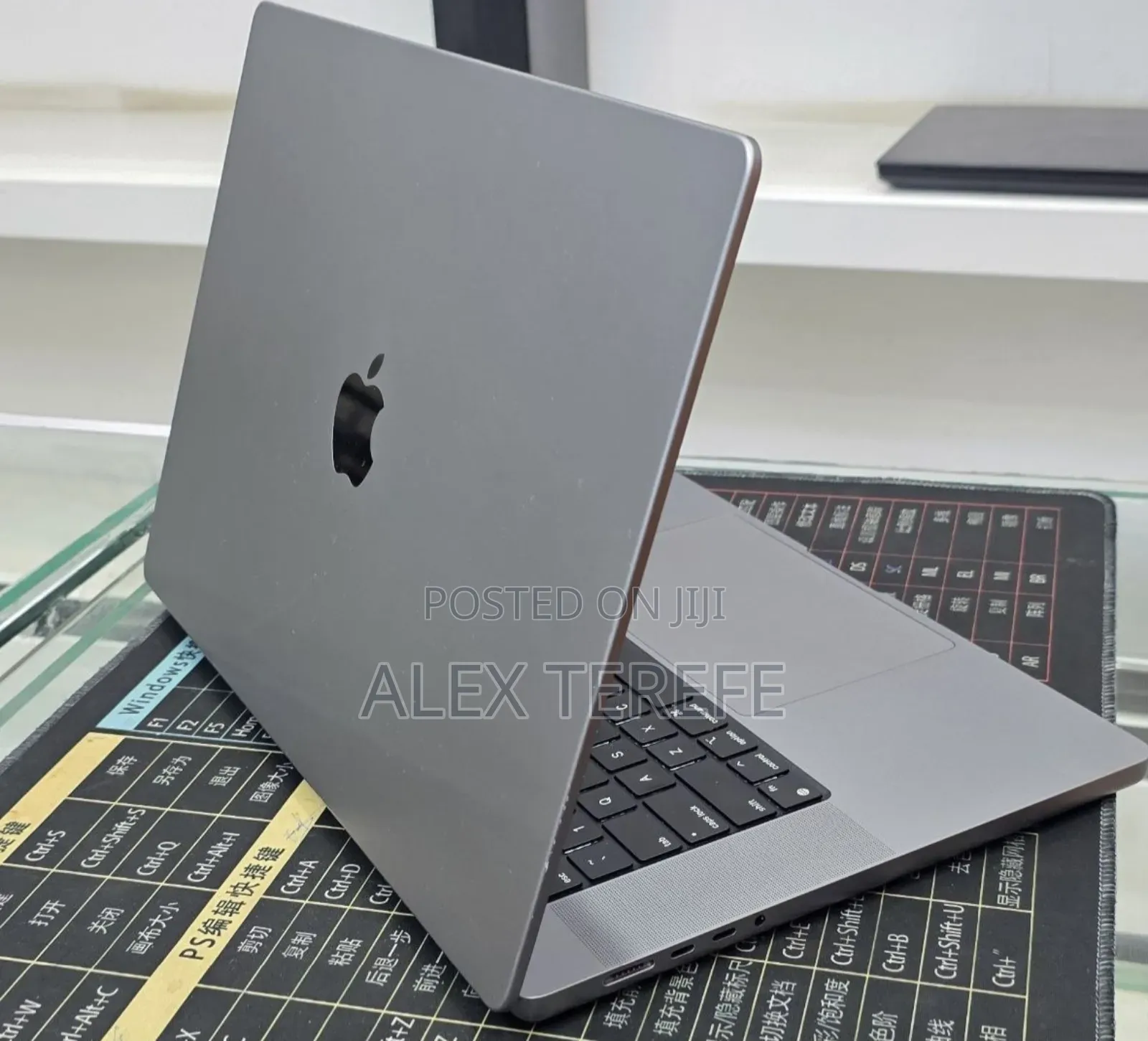New Laptop Apple MacBook Pro 2021 M1 32GB Apple M1 Max SSD 512GB