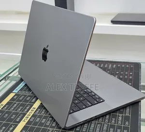New Laptop Apple MacBook Pro 2021 M1 32GB Apple M1 Max SSD 512GB