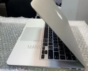 New Laptop Apple MacBook Air 2017 8GB Intel Core i5 SSD 128GB
