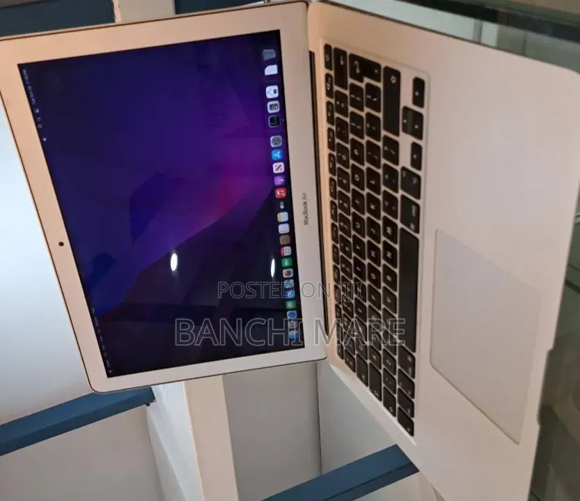 New Laptop Apple MacBook Air 2017 8GB Intel Core i5 SSD 128GB