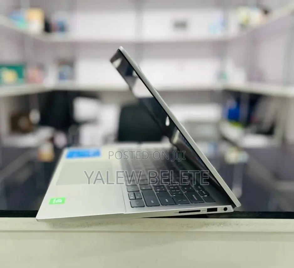 New Laptop Dell Inspiron 15 16GB Intel Core i5 SSD 512GB