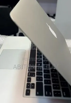 New Laptop Apple MacBook Air 2017 8GB Intel Core i5 SSD 128GB