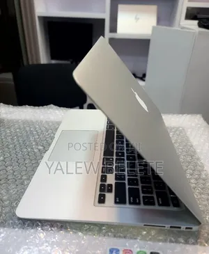 New Laptop Apple MacBook Air 2017 8GB Intel Core i5 SSD 128GB