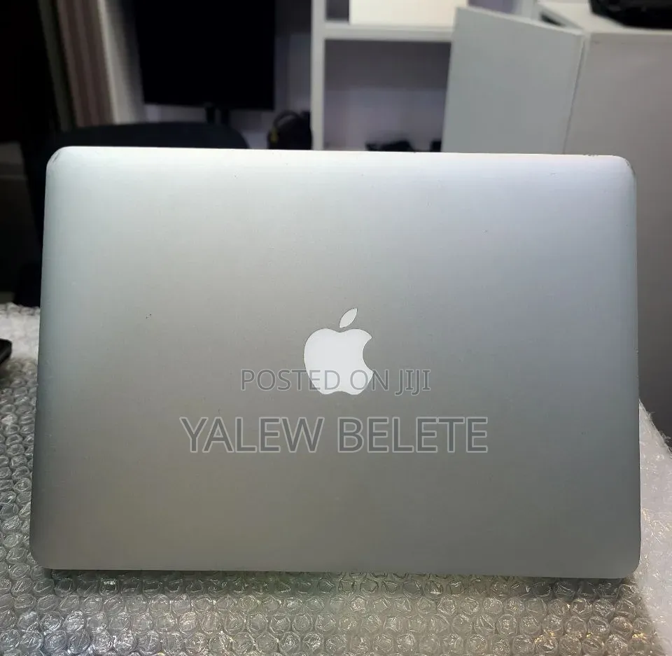 New Laptop Apple MacBook Air 2017 8GB Intel Core i5 SSD 128GB