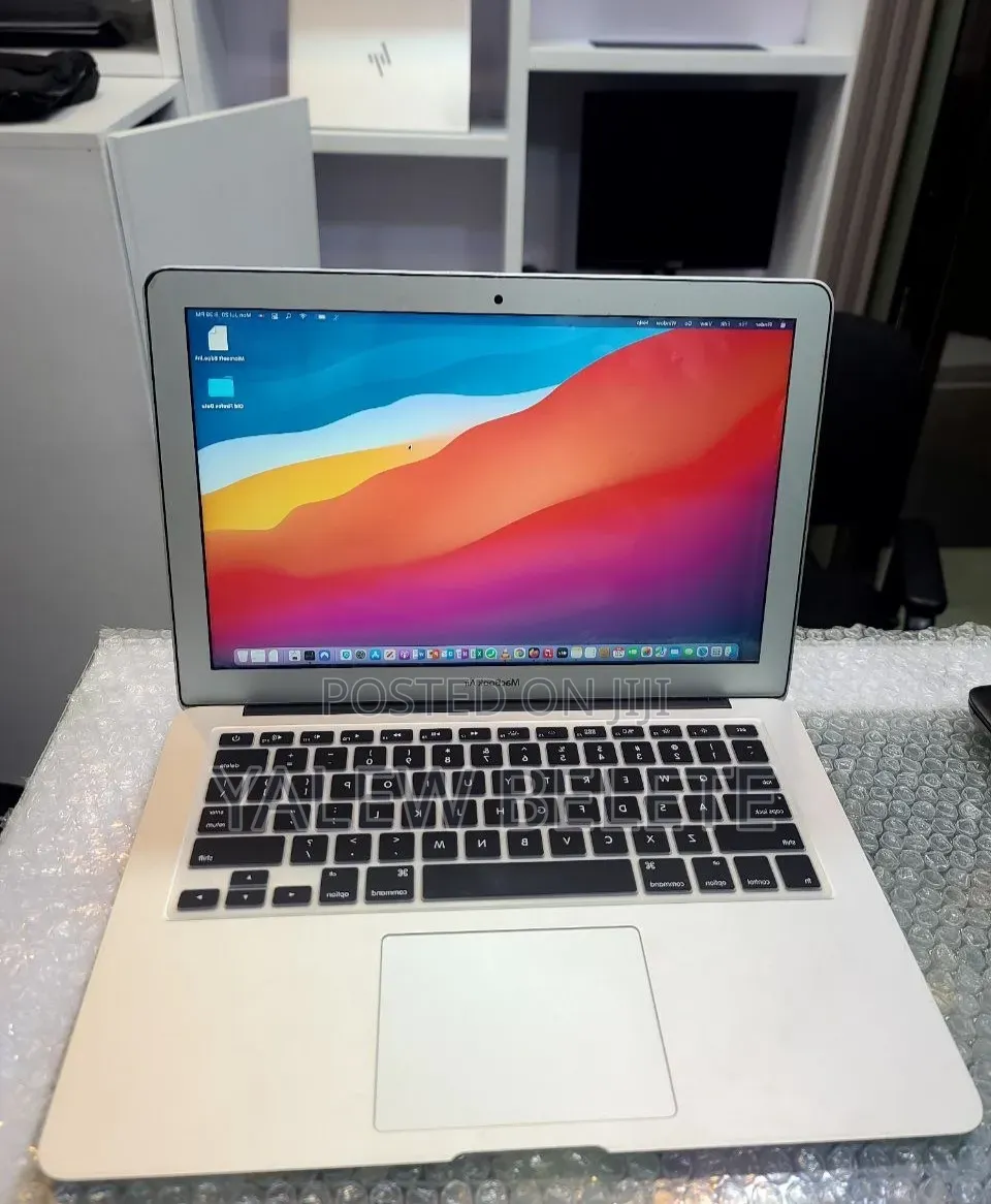 New Laptop Apple MacBook Air 2017 8GB Intel Core i5 SSD 128GB