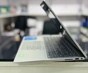 New Laptop Dell Inspiron 14 16GB Intel Core i5 SSD 512GB