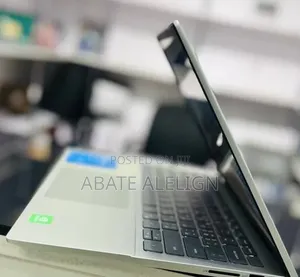 New Laptop Dell Inspiron 15 16GB Intel Core i5 SSD 512GB