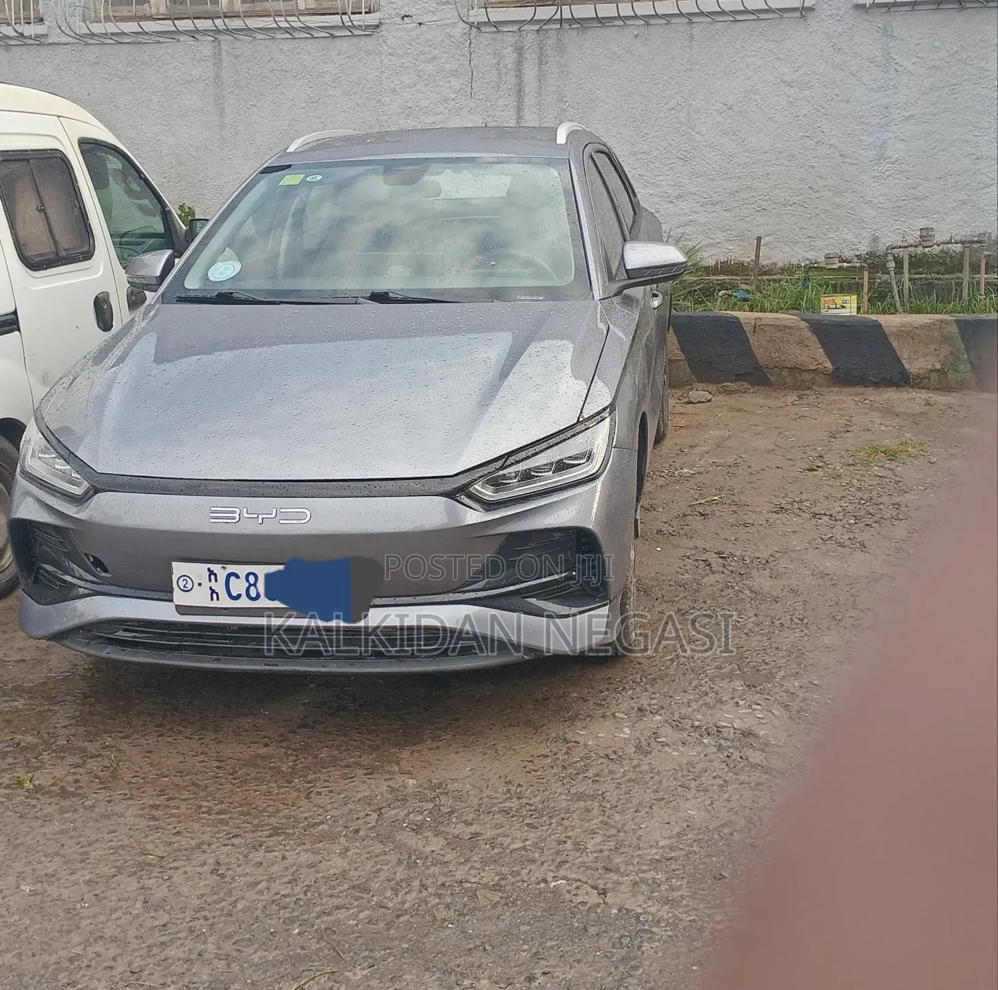 New BYD E2 43 kWh 94 hp FWD 2025 Silver
