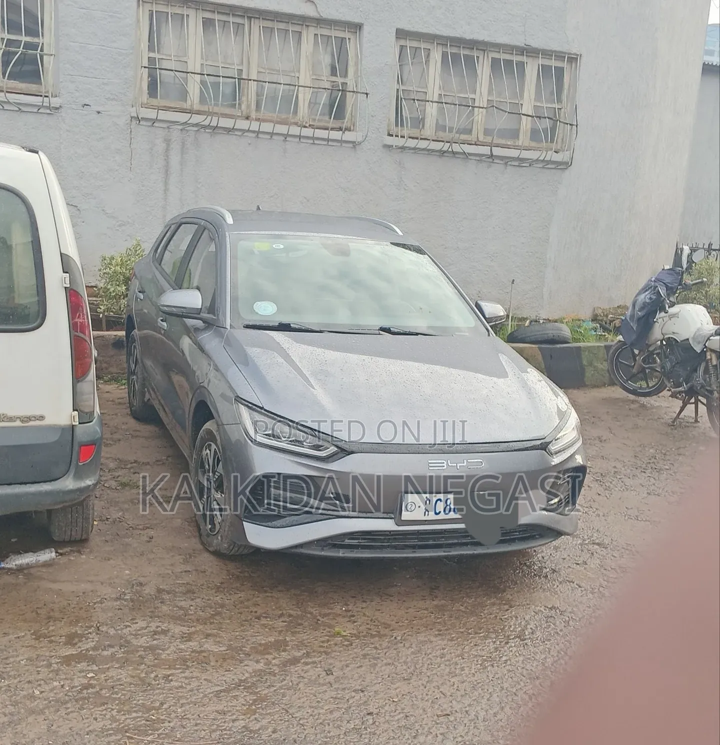 New BYD E2 43 kWh 94 hp FWD 2025 Silver