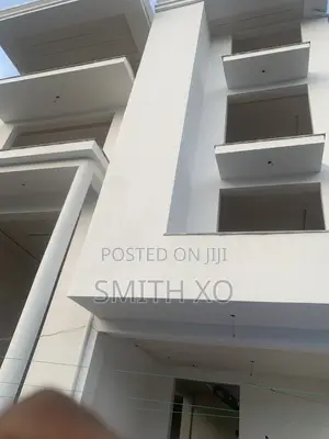 5bdrm House in Alembank, Akaky Kaliti for sale