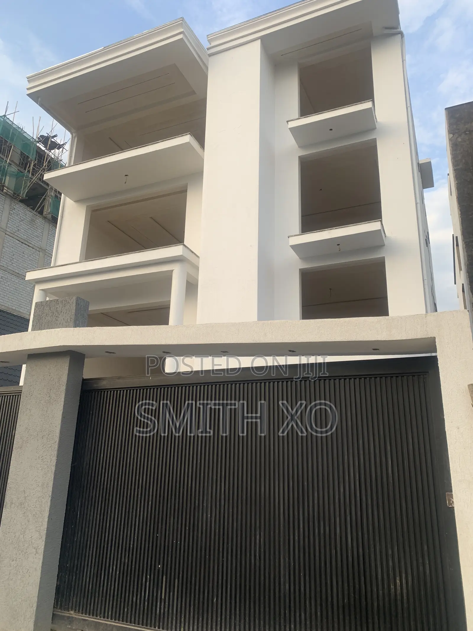 5bdrm House in Alembank, Akaky Kaliti for sale