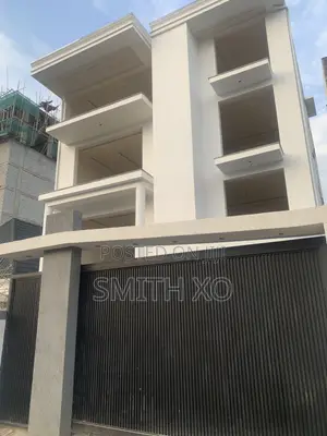 5bdrm House in Alembank, Akaky Kaliti for sale