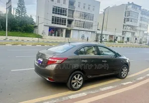 Toyota Yaris 2015
