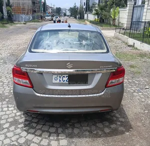 Suzuki Dzire 2022 Silver