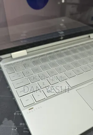 New Laptop HP Spectre X360 8GB Intel Core i7 SSD 512GB